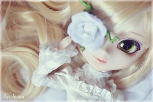 Rating: Safe Score: 0 Tags: 1girl artist_name blonde_hair blurry blurry_foreground close-up closed_mouth depth_of_field doll dress flower gloves kirakishou lips long_hair looking_at_viewer monster_girl red_lips signature solo User: admin