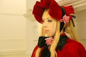 Rating: Safe Score: 0 Tags: 1girl blonde_hair blue_eyes bonnet bow flower hat lips long_hair pink_flower pink_rose portrait red_rose rose shinku solo User: admin