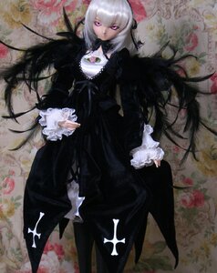 Rating: Safe Score: 0 Tags: 1girl black_dress black_wings doll dress flower frilled_sleeves frills gothic_lolita hairband lolita_fashion long_hair long_sleeves looking_at_viewer pink_eyes purple_eyes ribbon rose silver_hair solo standing suigintou very_long_hair wide_sleeves wings User: admin