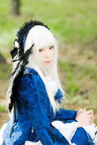 Rating: Safe Score: 0 Tags: 1girl 3d bangs blurry blurry_background depth_of_field dress flower frills hairband holding_hands interlocked_fingers lace lips lolita_fashion long_hair long_sleeves looking_at_viewer own_hands_together red_eyes solo suigintou upper_body white_hair User: admin