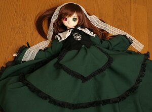 Rating: Safe Score: 0 Tags: 1girl brown_hair doll dress frills green_dress green_eyes heterochromia long_hair long_sleeves looking_at_viewer red_eyes smile solo suiseiseki very_long_hair User: admin