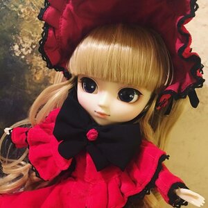 Rating: Safe Score: 0 Tags: 1girl bangs blonde_hair blue_eyes bow closed_mouth doll dress flower long_hair long_sleeves looking_at_viewer rose shinku simple_background solo upper_body User: admin