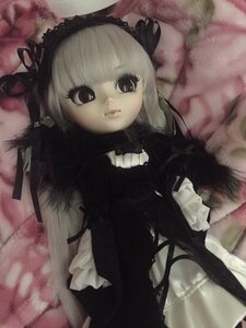 Rating: Safe Score: 0 Tags: 1girl doll dress frilled_sleeves frills gothic_lolita lolita_fashion long_hair long_sleeves looking_at_viewer lying solo suigintou User: admin