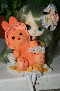 Rating: Safe Score: 0 Tags: 1girl doll flower green_eyes green_hair hatsune_miku holding_stuffed_toy kanaria looking_at_viewer solo stuffed_animal teddy_bear User: admin