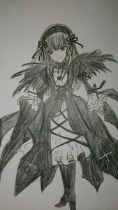 Rating: Safe Score: 0 Tags: 1girl auto_tagged dress frilled_sleeves frills hairband image long_hair long_sleeves looking_at_viewer monochrome red_eyes ribbon rose simple_background solo standing suigintou traditional_media wings User: admin
