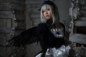 Rating: Safe Score: 0 Tags: 1girl 3d black_dress black_wings blurry dress feathers flower gothic_lolita hairband lips long_sleeves looking_at_viewer solo suigintou wings User: admin