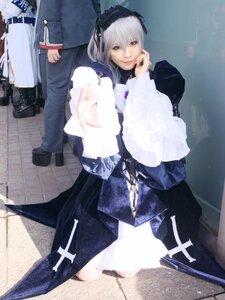 Rating: Safe Score: 0 Tags: dress hairband long_sleeves looking_at_viewer solo standing suigintou User: admin