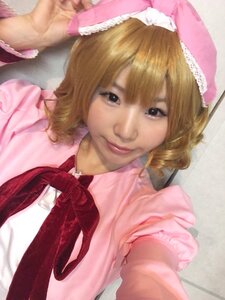 Rating: Safe Score: 0 Tags: 1girl blonde_hair dress hands hat hinaichigo lips outstretched_arm photo pink_dress realistic short_hair smile solo upper_body User: admin