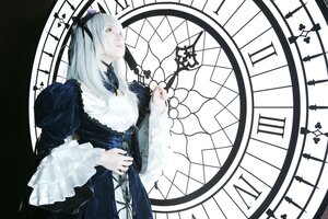 Rating: Safe Score: 0 Tags: 1girl black_dress dress flower frills long_hair long_sleeves profile ribbon solo suigintou wide_sleeves User: admin