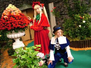 Rating: Safe Score: 0 Tags: 2girls blonde_hair bow capelet closed_eyes dress flower garden hat long_hair long_sleeves multiple_cosplay multiple_girls rose sitting tagme User: admin