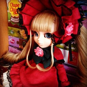 Rating: Safe Score: 0 Tags: 1girl bangs blonde_hair blue_eyes bonnet bow doll dress flower long_hair photo pink_rose red_dress rose shinku solo traditional_media User: admin