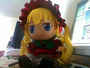 Rating: Safe Score: 0 Tags: 1girl blonde_hair blue_eyes bonnet building computer doll indoors keyboard_(computer) long_hair long_sleeves looking_at_viewer monitor photo shinku solo upper_body window User: admin