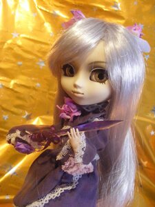 Rating: Safe Score: 0 Tags: 1girl barasuishou doll dress flower long_hair long_sleeves rose solo sparkle star_(symbol) upper_body User: admin