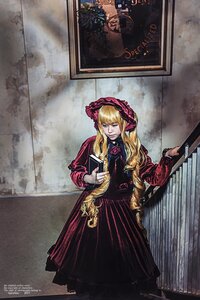 Rating: Safe Score: 0 Tags: 1girl blonde_hair bonnet dress flower long_hair long_sleeves looking_at_viewer red_dress rose shinku solo User: admin