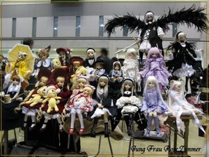 Rating: Safe Score: 0 Tags: 6+girls animal_ears black_hair blonde_hair bow copyright_name doll dress elbow_gloves everyone eyepatch frills gloves hat long_hair long_sleeves multiple_dolls multiple_girls pantyhose short_hair sitting tagme tail thighhighs weapon wings User: admin