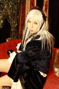 Rating: Safe Score: 0 Tags: 1girl blonde_hair hairband lips long_hair long_sleeves looking_at_viewer sitting solo suigintou User: admin