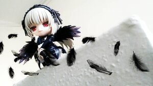 Rating: Safe Score: 0 Tags: 1girl bird black_feathers black_wings crow doll dove dress feathers flying frills hairband long_sleeves looking_at_viewer red_eyes seagull solo suigintou wings User: admin