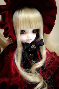 Rating: Safe Score: 0 Tags: 1girl bangs blonde_hair blue_eyes blunt_bangs bonnet bow closed_mouth doll lips long_hair looking_at_viewer shinku solo upper_body User: admin