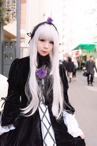 Rating: Safe Score: 0 Tags: 1girl black_dress blurry blurry_background depth_of_field dress flower hairband long_hair long_sleeves looking_at_viewer photo red_eyes rose silver_hair solo suigintou wings User: admin