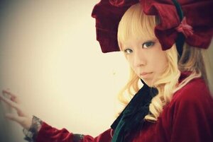 Rating: Safe Score: 0 Tags: 1girl bangs blonde_hair blue_eyes blurry bonnet bow depth_of_field flower hat long_hair long_sleeves red_dress shinku solo User: admin