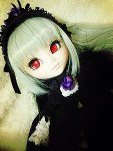 Rating: Safe Score: 0 Tags: 1girl bangs closed_mouth doll dress flower frills long_hair looking_at_viewer red_eyes rose solo suigintou User: admin