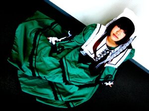 Rating: Safe Score: 0 Tags: 1girl bangs black_hair dress green_dress lips long_hair long_sleeves sitting solo suiseiseki User: admin