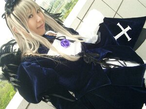 Rating: Safe Score: 0 Tags: 1girl blonde_hair cross dress dutch_angle flower long_hair long_sleeves necklace ribbon rose solo suigintou User: admin