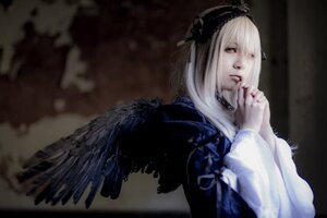 Rating: Safe Score: 0 Tags: 1girl bangs black_ribbon black_wings blurry blurry_background closed_mouth depth_of_field dress feathered_wings feathers hairband long_sleeves ribbon solo suigintou upper_body wings User: admin