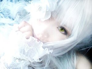 Rating: Safe Score: 0 Tags: 1girl bangs close-up closed_mouth eyelashes face frills green_eyes kirakishou lips solo white_hair User: admin