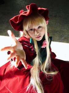 Rating: Safe Score: 0 Tags: 1girl blonde_hair blue_eyes blurry bonnet bow depth_of_field dress flower hat long_hair long_sleeves looking_at_viewer outstretched_arm outstretched_hand reaching_out red_dress rose shinku solo User: admin