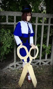 Rating: Safe Score: 0 Tags: 1girl brown_hair capelet hat letterboxed long_sleeves looking_at_viewer plant shoes short_hair solo souseiseki standing white_legwear User: admin