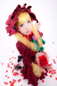 Rating: Safe Score: 0 Tags: 1girl blonde_hair blue_eyes bow flower lips long_hair looking_at_viewer petals red_dress red_flower red_rose rose rose_petals shinku solo striped User: admin