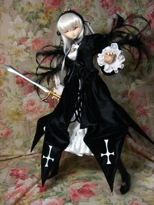 Rating: Safe Score: 0 Tags: 1girl black_dress doll dress flower hairband long_hair long_sleeves silver_hair solo suigintou sword weapon User: admin