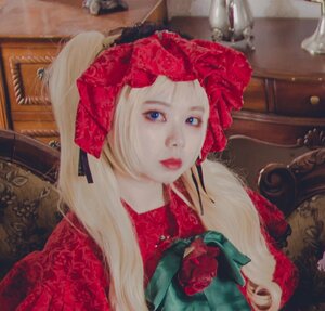 Rating: Safe Score: 0 Tags: 1girl blonde_hair blue_eyes blurry depth_of_field eyelashes flower indoors lace lips long_hair looking_at_viewer photo red_dress rose shinku solo upper_body User: admin