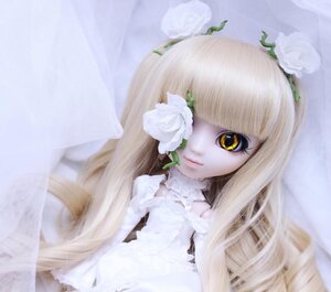 Rating: Safe Score: 0 Tags: 1girl bangs blurry closed_mouth depth_of_field doll dress eyelashes flower hair_flower hair_ornament kirakishou lace leaf lips long_hair looking_at_viewer plant solo white_flower white_hair yellow_eyes User: admin