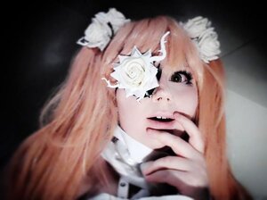 Rating: Safe Score: 0 Tags: 1girl blurry depth_of_field face flower hair_flower hair_ornament kirakishou long_hair looking_at_viewer portrait solo teeth white_flower User: admin