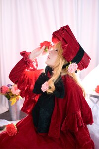 Rating: Safe Score: 0 Tags: 1girl blonde_hair bonnet closed_eyes dress flower hat lips long_hair pink_rose profile red_flower red_rose rose shinku solo User: admin