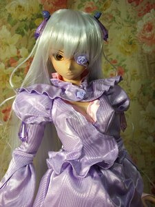 Rating: Safe Score: 0 Tags: 1girl barasuishou doll dress eyepatch flower long_hair solo traditional_media yellow_eyes User: admin