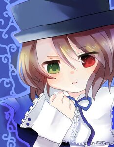 Rating: Safe Score: 0 Tags: 1girl blue_background blush closed_mouth frills green_eyes hat image long_sleeves looking_at_viewer neck_ribbon red_eyes ribbon short_hair smile solo souseiseki upper_body User: admin