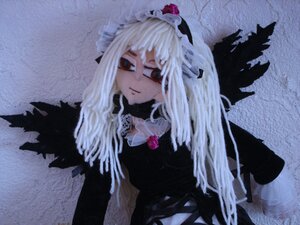 Rating: Safe Score: 0 Tags: 1girl bangs black_dress doll dress frills gothic_lolita lolita_fashion long_hair red_eyes rose solo suigintou upper_body white_hair User: admin