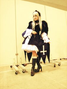 Rating: Safe Score: 0 Tags: 1girl boots dress full_body high_heels long_sleeves solo standing suigintou User: admin