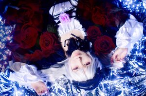 Rating: Safe Score: 0 Tags: 1girl dress flower hairband lolita_fashion long_hair lying red_flower red_rose rose solo suigintou white_hair User: admin