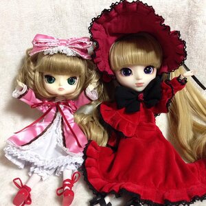 Rating: Safe Score: 0 Tags: 2girls blonde_hair blue_eyes bow doll dress frills long_hair long_sleeves looking_at_viewer multiple_dolls multiple_girls pink_bow red_dress shoes sitting tagme underwear white_legwear User: admin