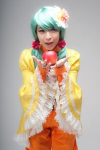 Rating: Safe Score: 0 Tags: 1girl apple flower food fruit hair_ornament kanaria lips realistic solo User: admin