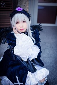 Rating: Safe Score: 0 Tags: 1girl blurry blurry_background closed_mouth depth_of_field dress flower frills gothic_lolita hairband lips long_hair long_sleeves looking_at_viewer photo red_eyes rose silver_hair solo suigintou User: admin