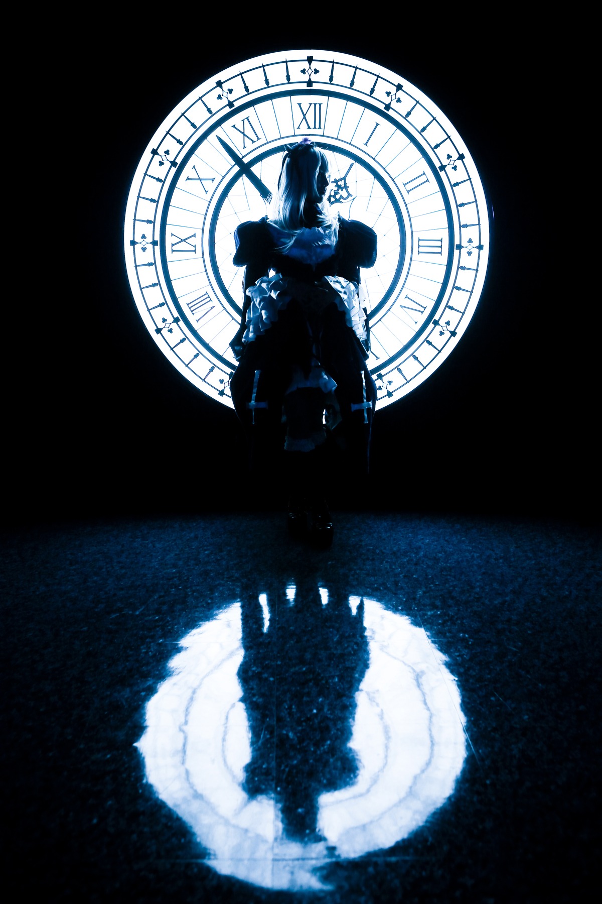 1girl blue_theme cape gears magic_circle solo standing suigintou weapon