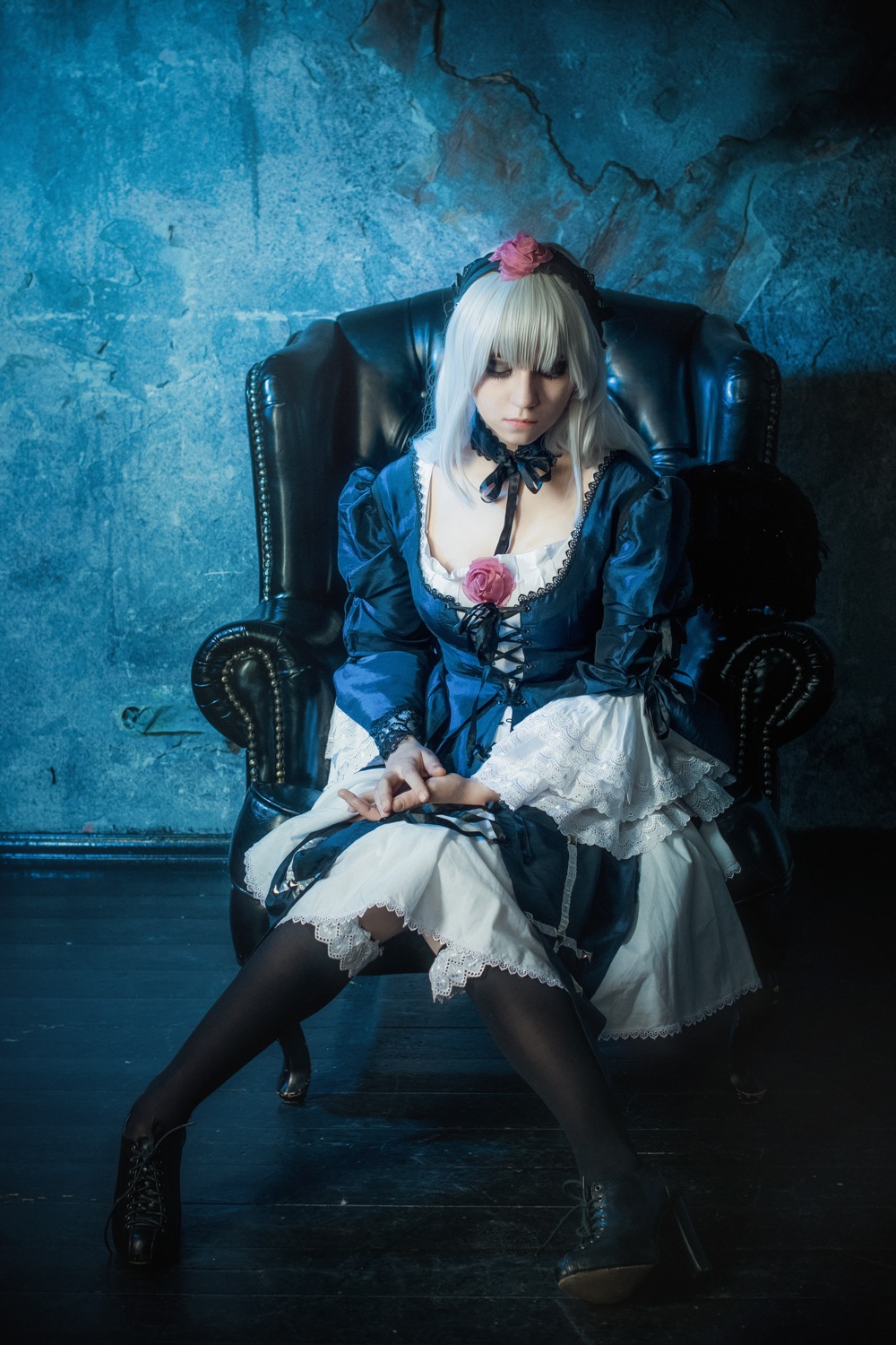 1girl black_legwear choker dress flower frills gothic_lolita lolita_fashion realistic sitting solo suigintou water