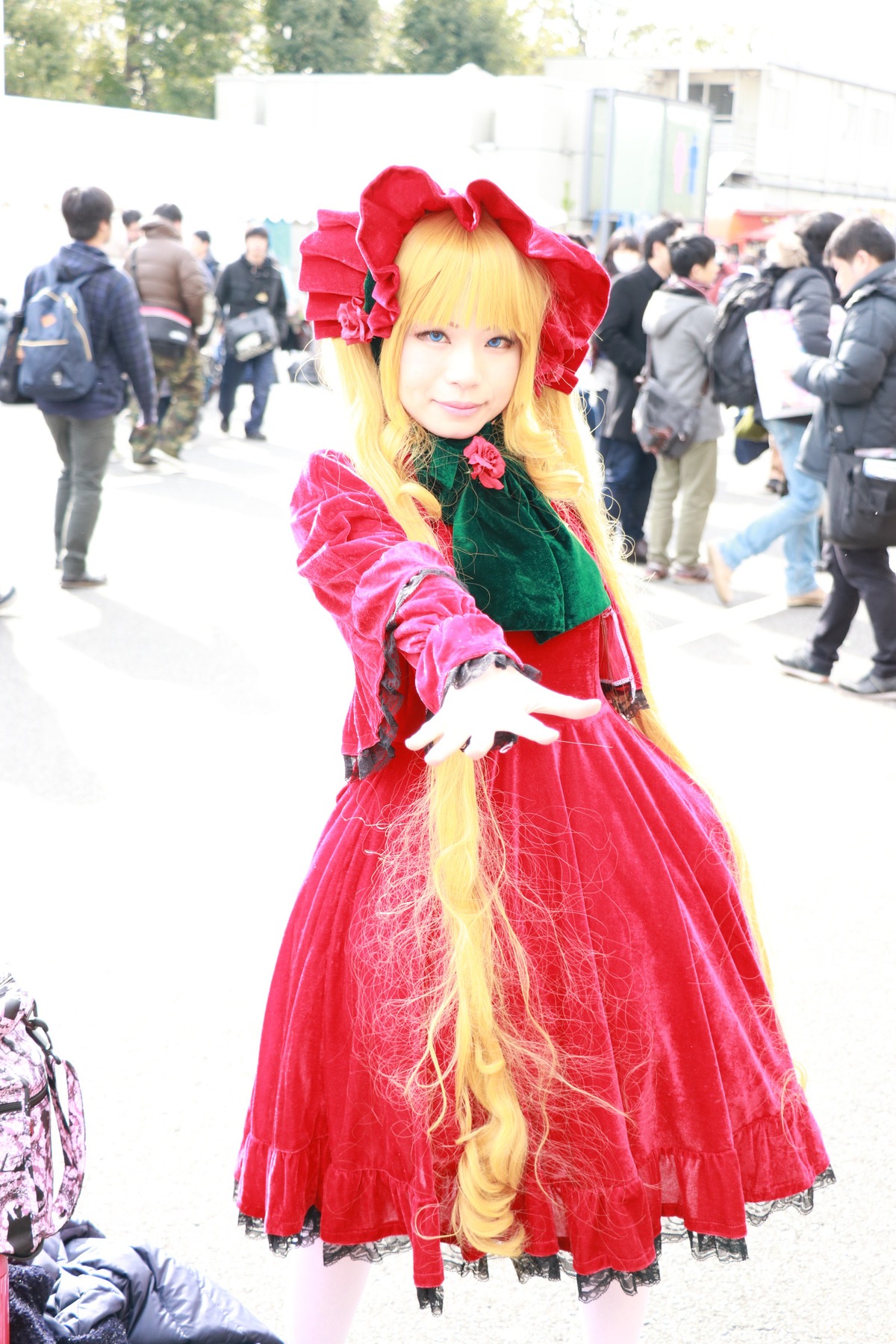 1girl 6+boys blonde_hair blue_eyes dress flower gloves hat long_hair looking_at_viewer multiple_boys red_dress shinku solo solo_focus standing