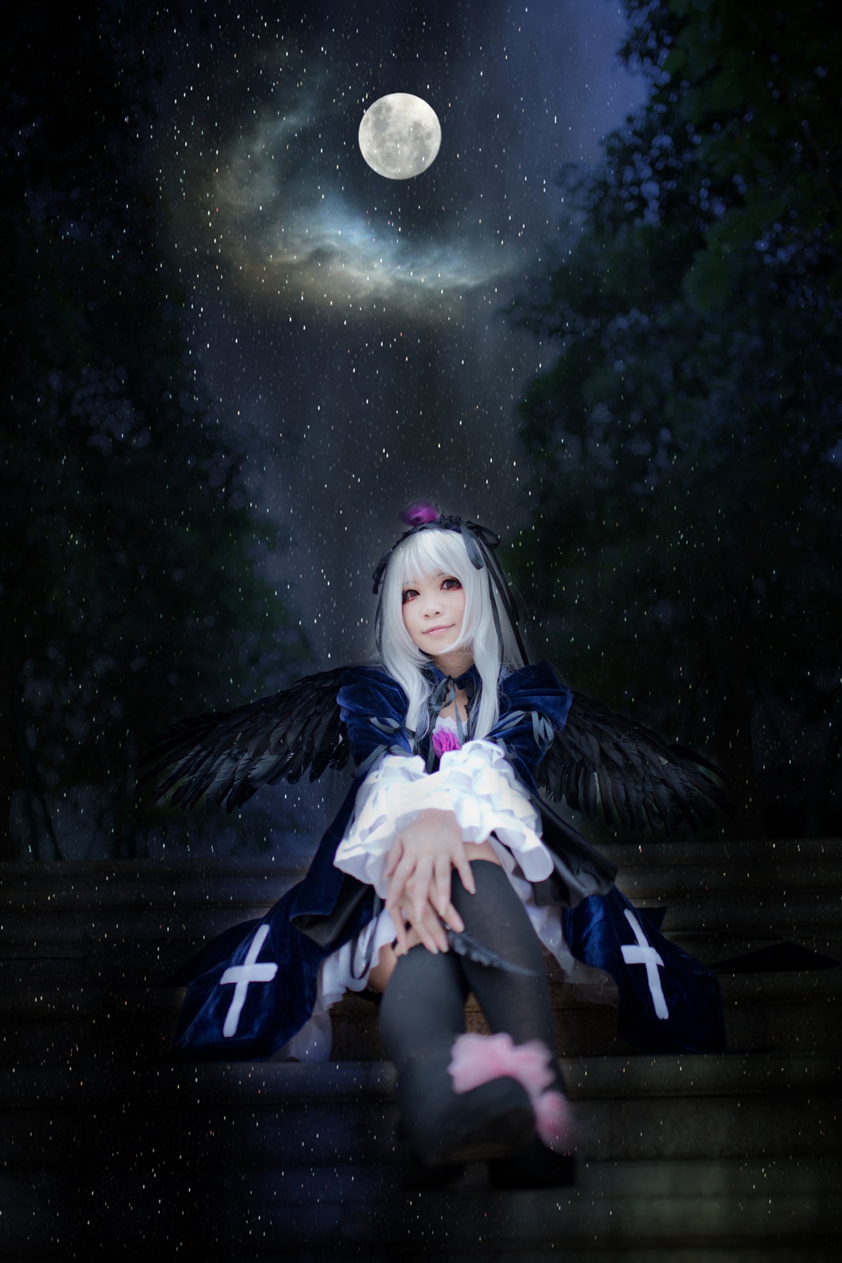 1girl feathered_wings full_moon long_hair moon night night_sky sitting sky solo star_(sky) starry_sky suigintou wings