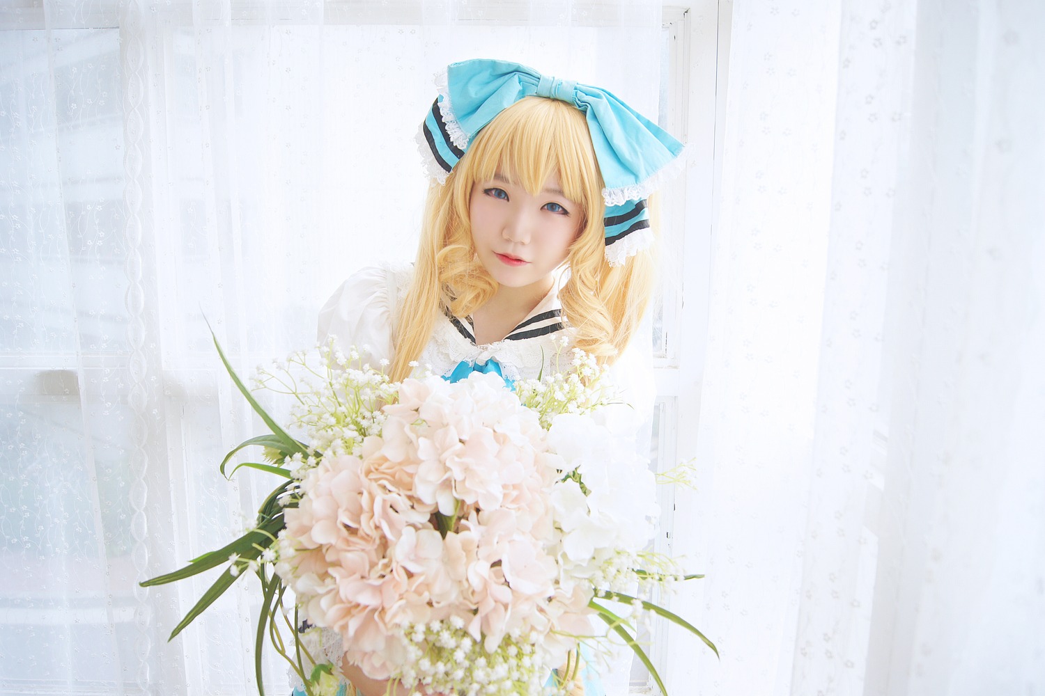 1girl bangs blonde_hair blue_eyes bouquet bow flower lips long_hair looking_at_viewer ribbon shinku solo striped